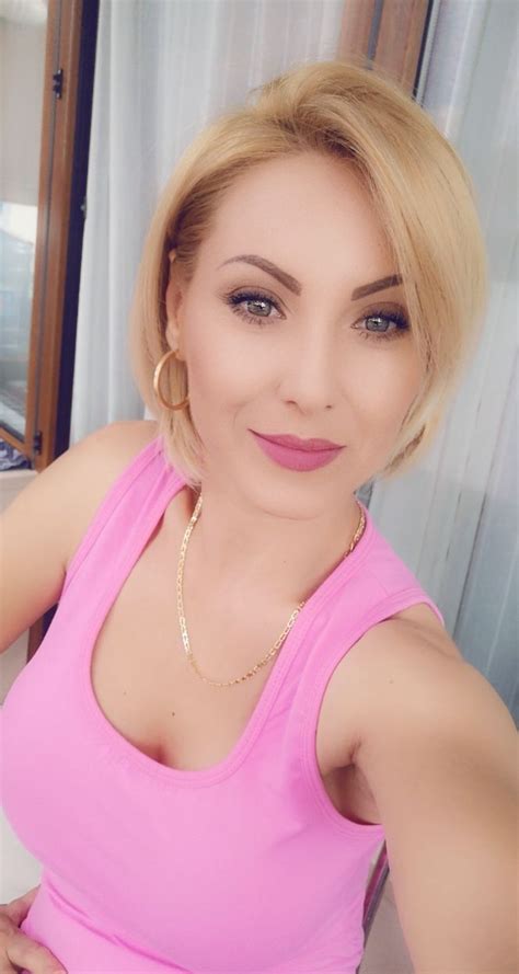 Escort Arona, Donna Cerca Uomo Arona